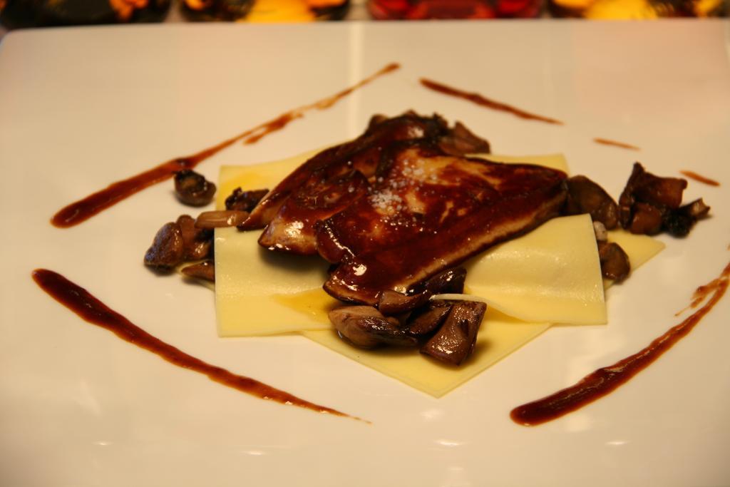 Logis Au Canard Gourmand Samatan Luaran gambar